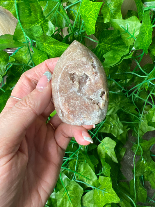 Brazilian Pink Amethyst Flame. (23A)