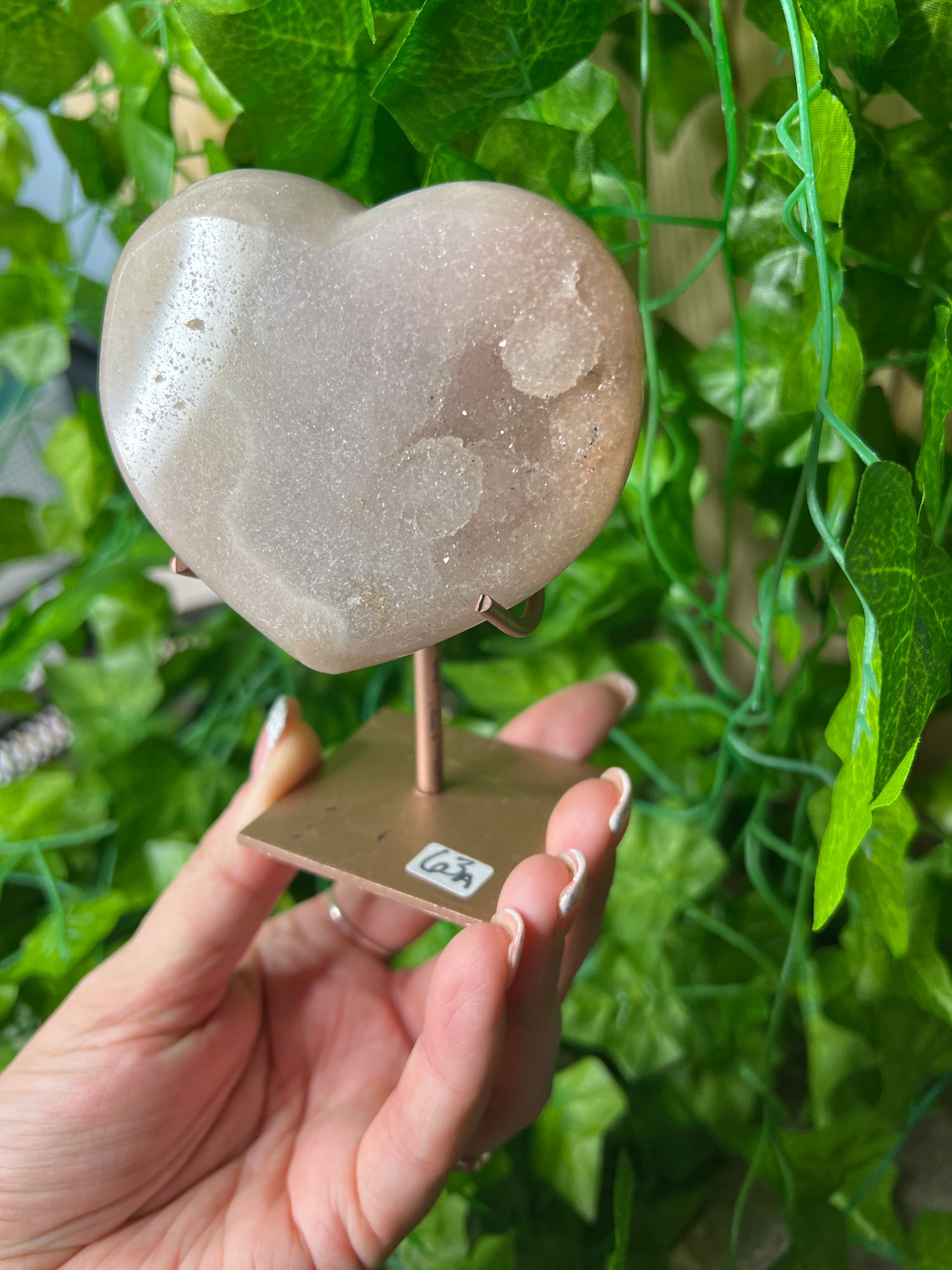Sugary Pink Amethyst heart (63A)