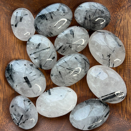 Tourmaline in Quartz mini Palm