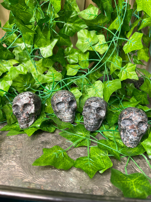 Yooperlite Skull (UV Reactive)