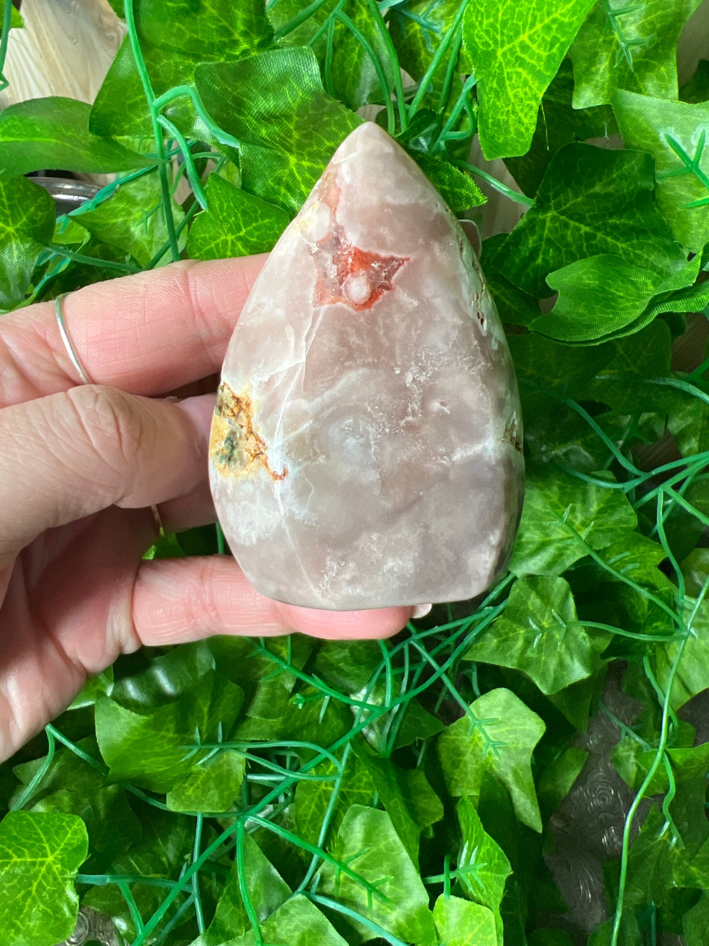 Brazilian Pink Amethyst Flame. (32A)