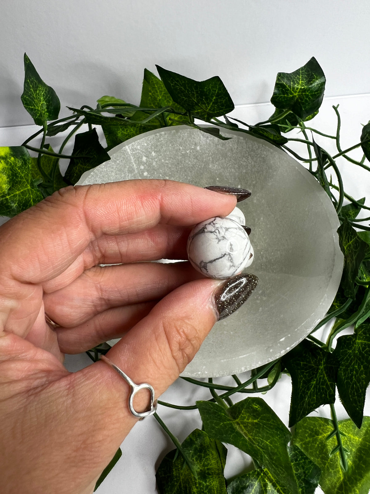 Howlite Mini Spheres
