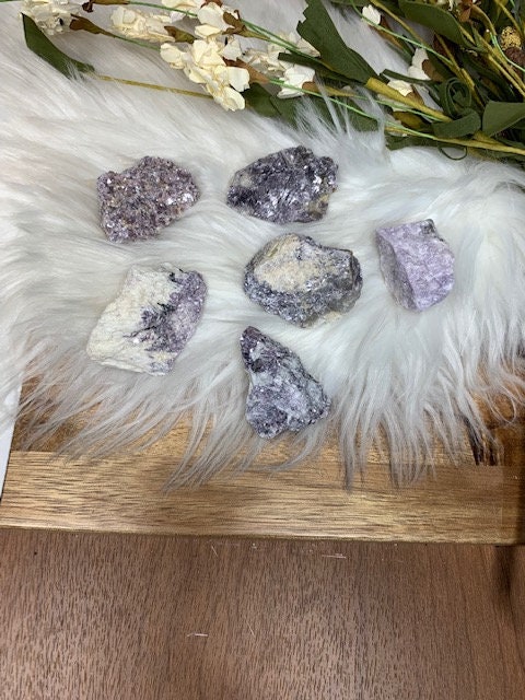 Lepidolite Rough Stone (Purple Mica)