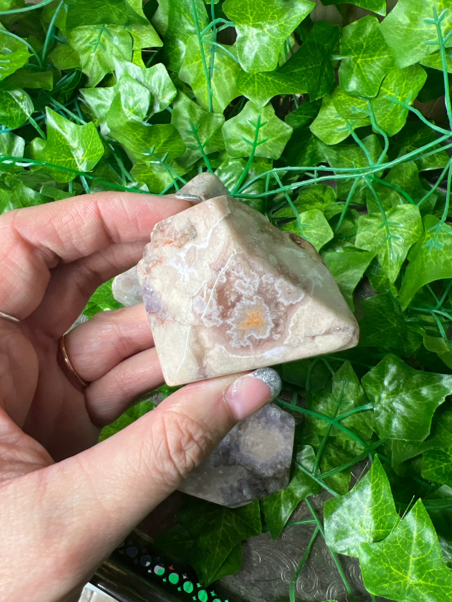 Flower Agate with Amethyst gushers (you choose)