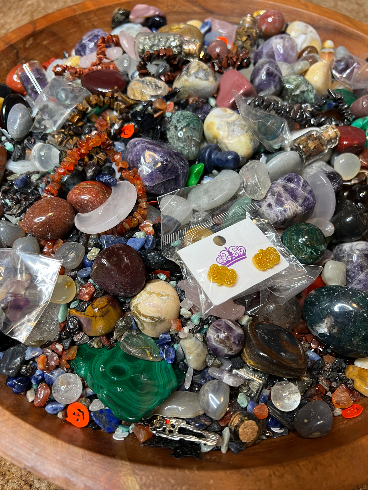 🎃 Halloween Crystal CAEfetti – Mystery Crystal Mix