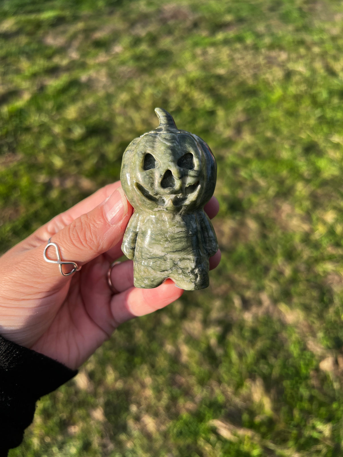 Serpentine Pumpkin head carving option D