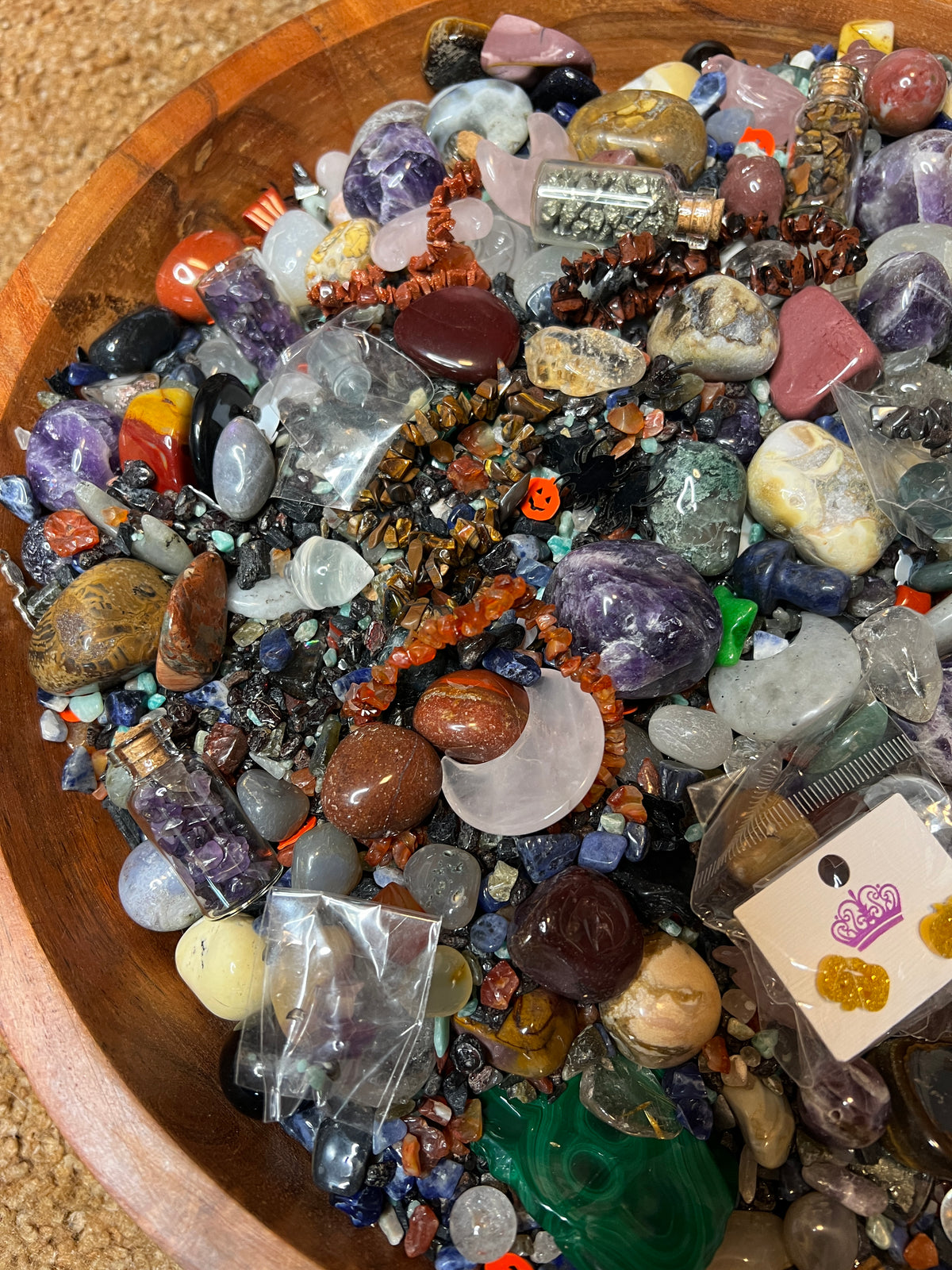 🎃 Halloween Crystal CAEfetti – Mystery Crystal Mix