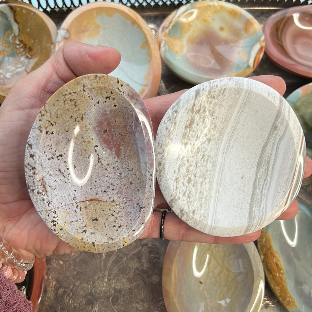 Small Bowls (You choose Material, intuitively chosen)