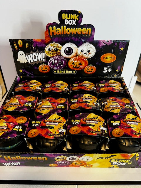 Spooky face mini squishy for sensory play and collecting